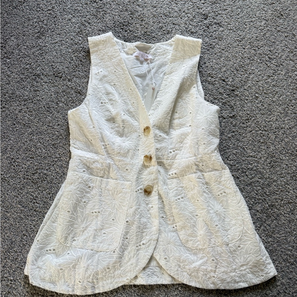 Olivaceous Cream Floral Lace Top